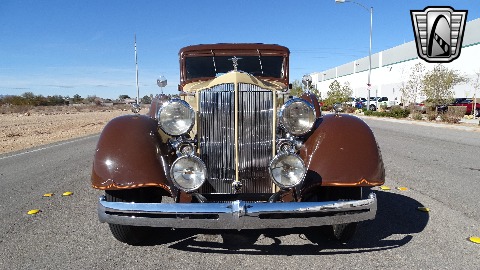 1934 Packard Eight image 3