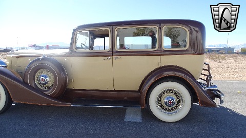 1934 Packard Eight image 32
