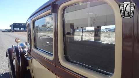 1934 Packard Eight image 58