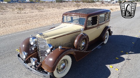 1934 Packard Eight image 8