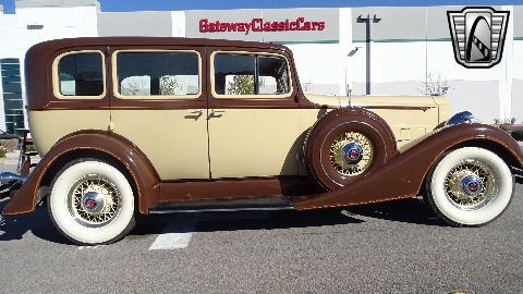 1934 Packard Eight image 37