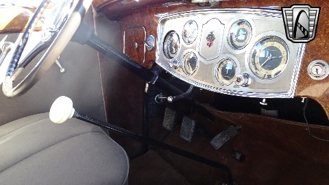 1934 Packard Eight image 92