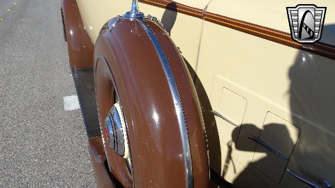 1934 Packard Eight image 42