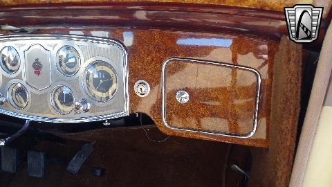 1934 Packard Eight image 70