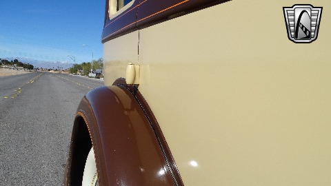 1934 Packard Eight image 46