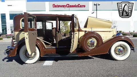 1934 Packard Eight image 125