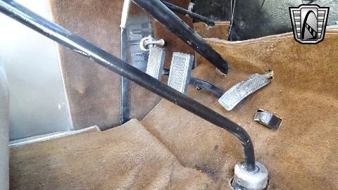 1934 Packard Eight image 100