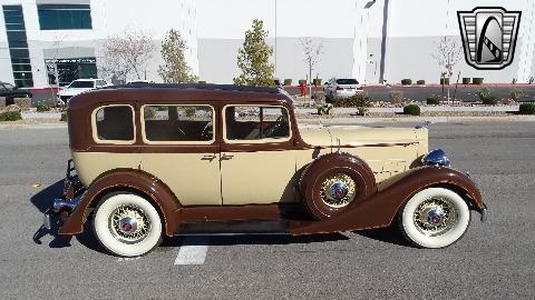 1934 Packard Eight image 23