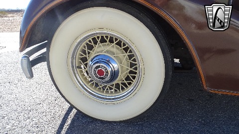 1934 Packard Eight image 101