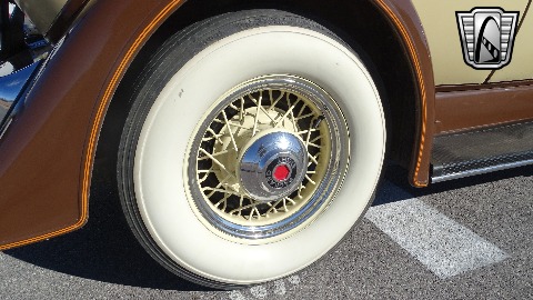 1934 Packard Eight image 103