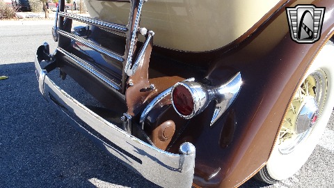 1934 Packard Eight image 52