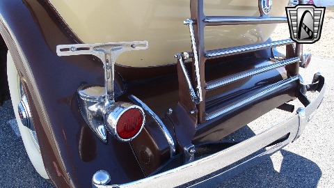 1934 Packard Eight image 54