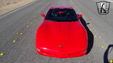 2004 Chevrolet Corvette image 5