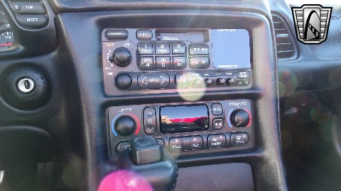 2004 Chevrolet Corvette image 83