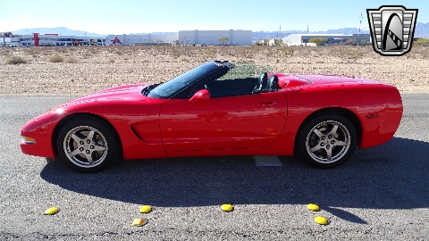2004 Chevrolet Corvette image 10