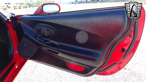 2004 Chevrolet Corvette image 88