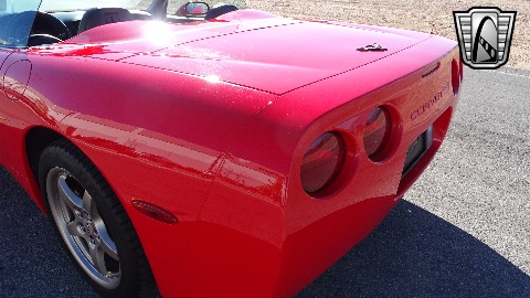 2004 Chevrolet Corvette image 46