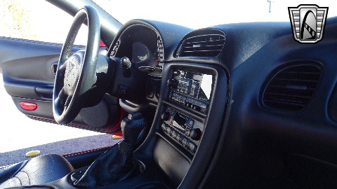 2004 Chevrolet Corvette image 99