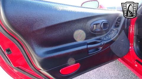 2004 Chevrolet Corvette image 76