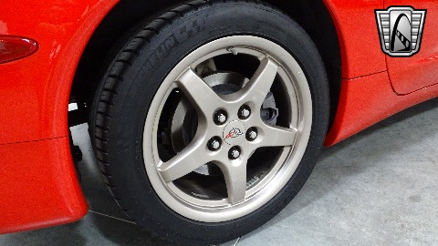 2004 Chevrolet Corvette image 105