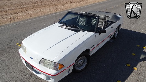 1989 Ford Mustang image 8