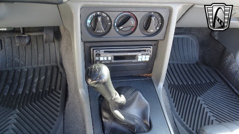 1989 Ford Mustang image 86