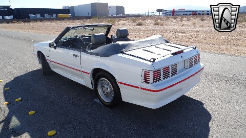 1989 Ford Mustang image 13