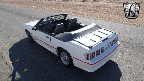1989 Ford Mustang image 14