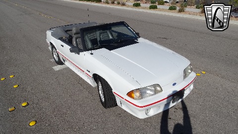 1989 Ford Mustang image 26