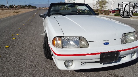 1989 Ford Mustang image 27