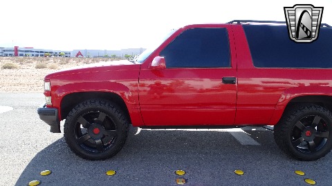 1997 Chevrolet Tahoe image 30