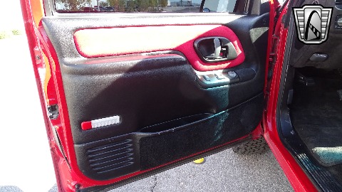 1997 Chevrolet Tahoe image 87