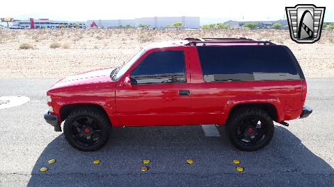 1997 Chevrolet Tahoe image 11