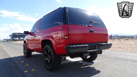 1997 Chevrolet Tahoe image 12