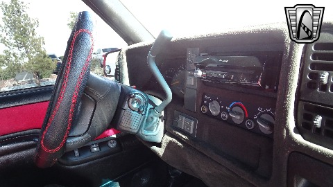 1997 Chevrolet Tahoe image 117