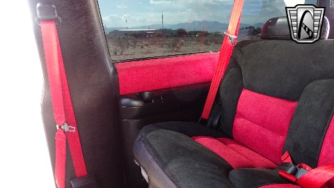 1997 Chevrolet Tahoe image 92