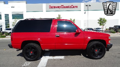 1997 Chevrolet Tahoe image 22