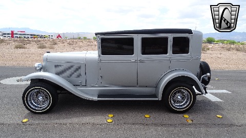 1928 Oldsmobile Sedan image 10