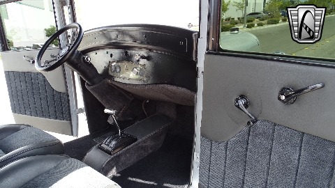 1928 Oldsmobile Sedan image 73