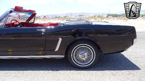 1965 Ford Mustang image 32