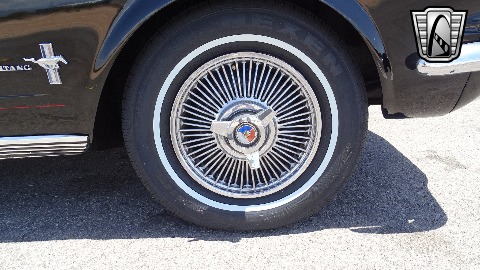 1965 Ford Mustang image 112