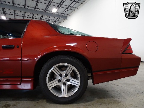 1989 Chevrolet Camaro image 35