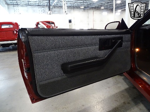 1989 Chevrolet Camaro image 76
