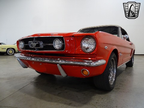 1965 Ford Mustang image 8