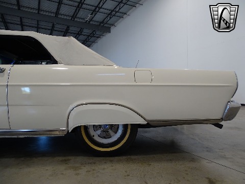1965 Ford Galaxie image 34