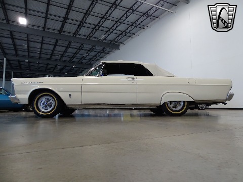 1965 Ford Galaxie image 11