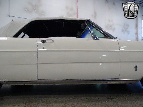 1965 Ford Galaxie image 40