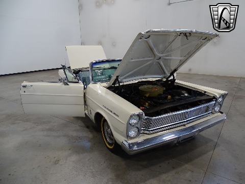 1965 Ford Galaxie image 68
