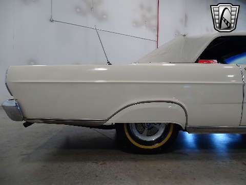 1965 Ford Galaxie image 43