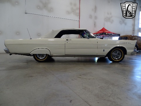 1965 Ford Galaxie image 22